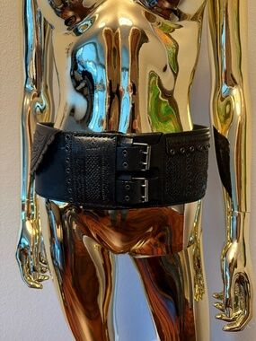 Yves Saint Laurent Vintage 2001 Waist Belt Size: M